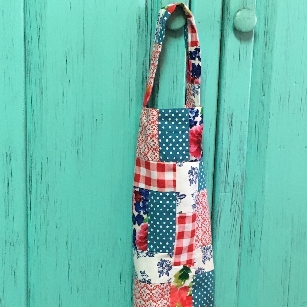 HANDMADE Pioneer Woman Fabric Plastic Bag Holder